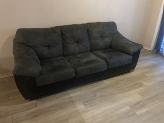 Couch / love seat