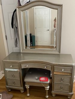Vanity with mirror and stool