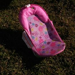 Pink baby bath( only used once )