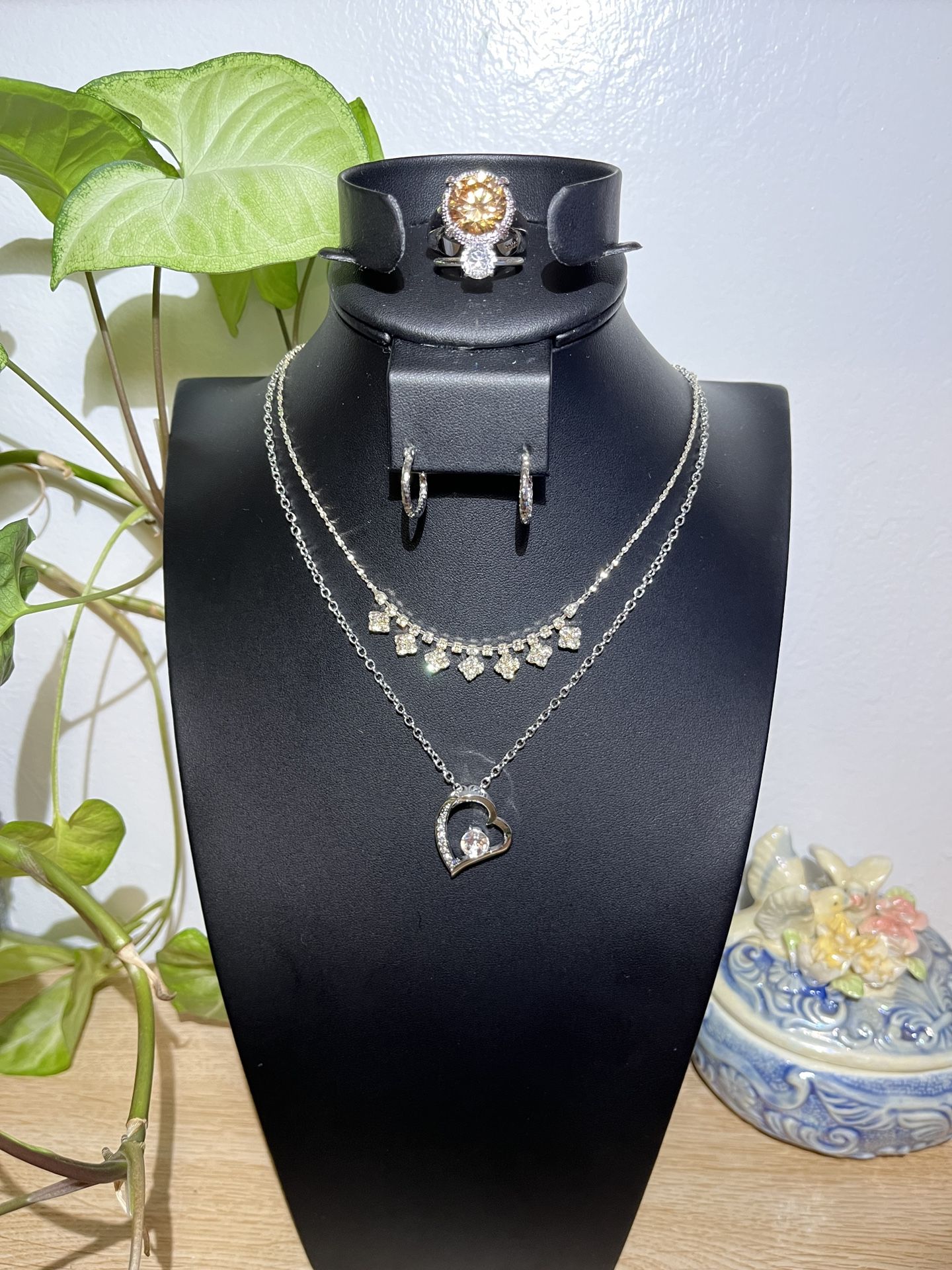 5- piece jewelry set
