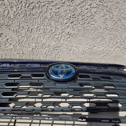 Grill auto Front End 2020 Toyota Rav4