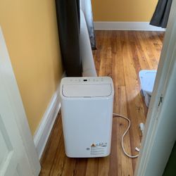 GE Air Conditioner 