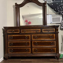 Antique Solid Wood Dressing Table with Mirror