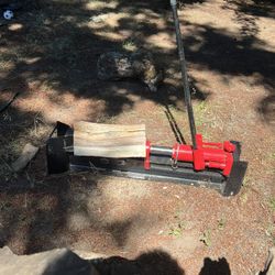 Central Machinery: 10 Ton Hydraulic Log Splitter