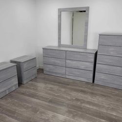 Dresser Whit Mirror, Chest And 2 Nightstands - Cómoda Con Espejo , Gavetero Y 2 Mesitas De Noche 