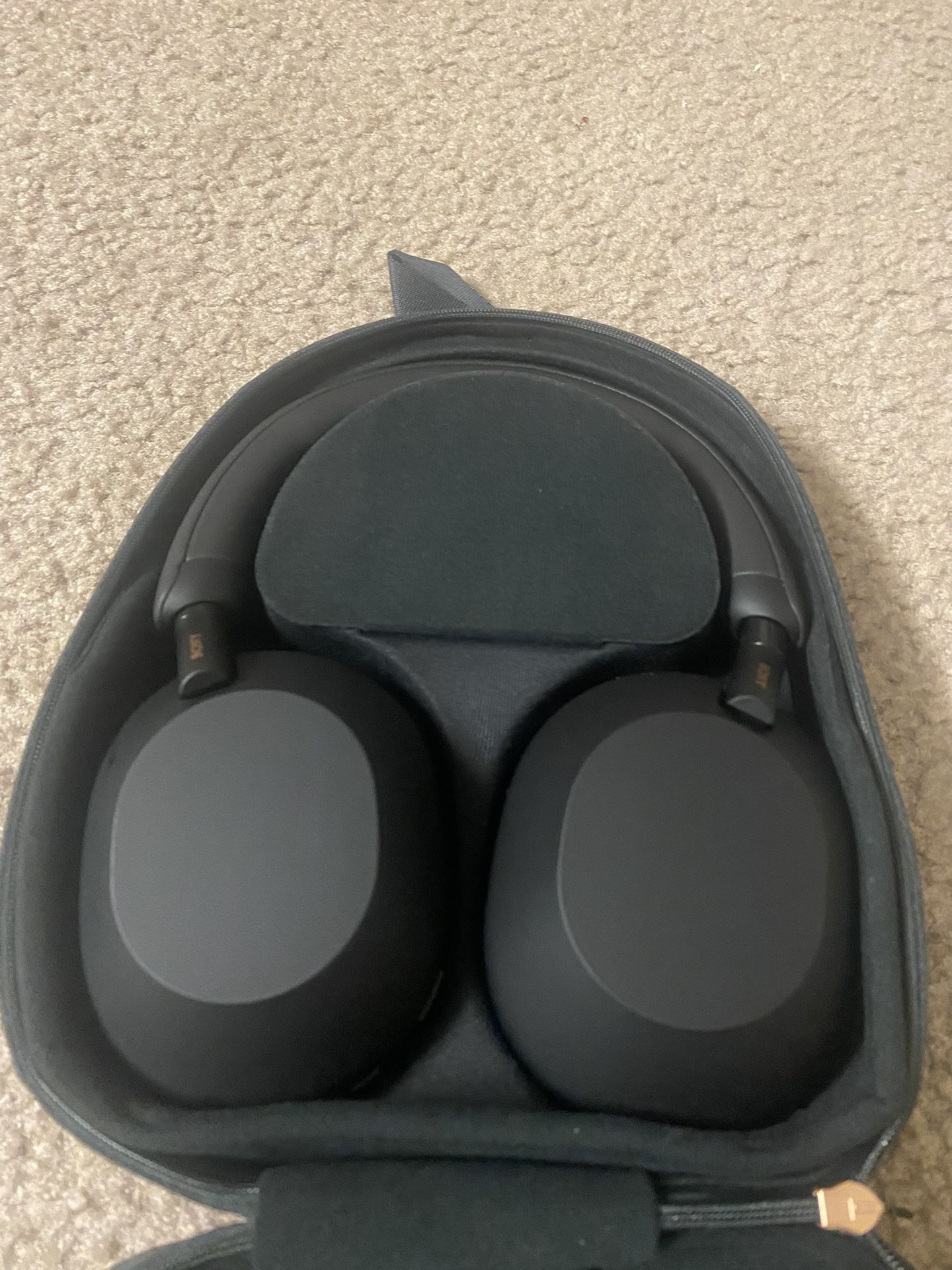 Sony WH-1000XM5 Wireless Noise Canceling Headphones - Black