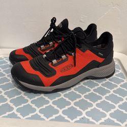 KEEN Hiking Shoes Brand New Size 10.5