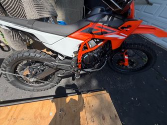 2025 ktm 390 R