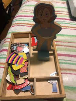 Girls magnet dress up doll