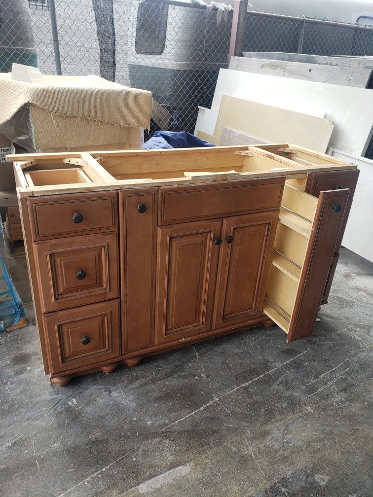 Bathroom Vanity 61x21