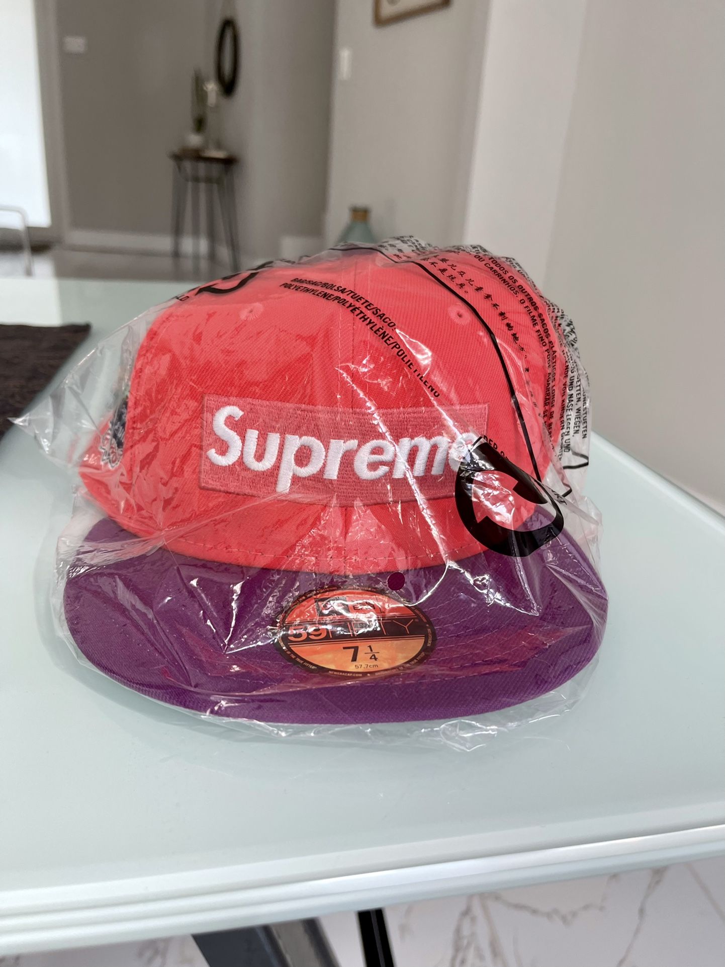 Supreme Hat 