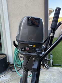 Tohatsu - 6 HP - Four Stroke outboard motor - 2003 Model MFS6A2S 3R4