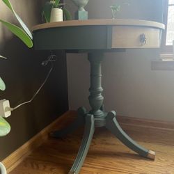 Round Table