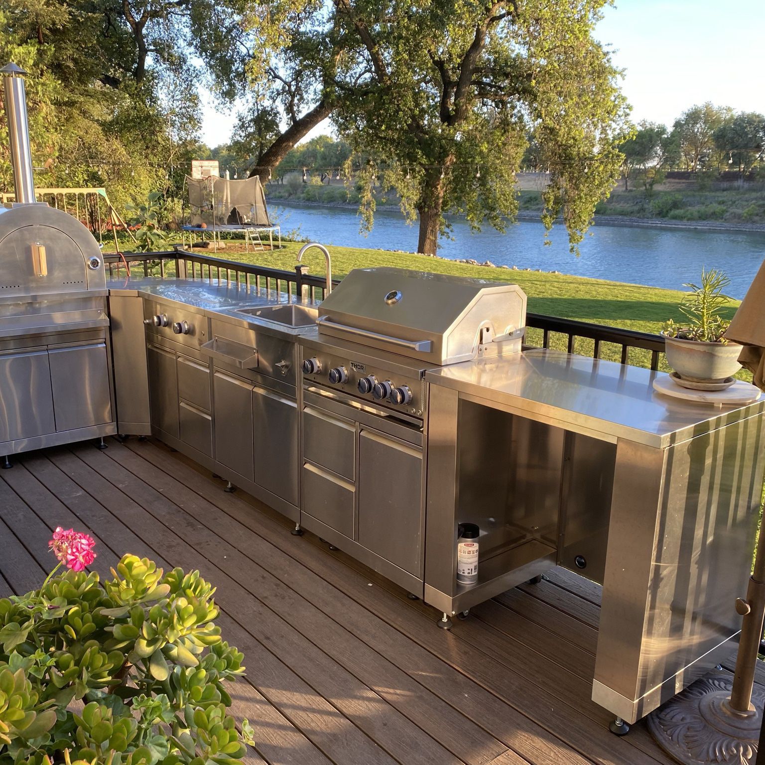 Outdoor Kitchen / BBQ Island / Patio Furniture