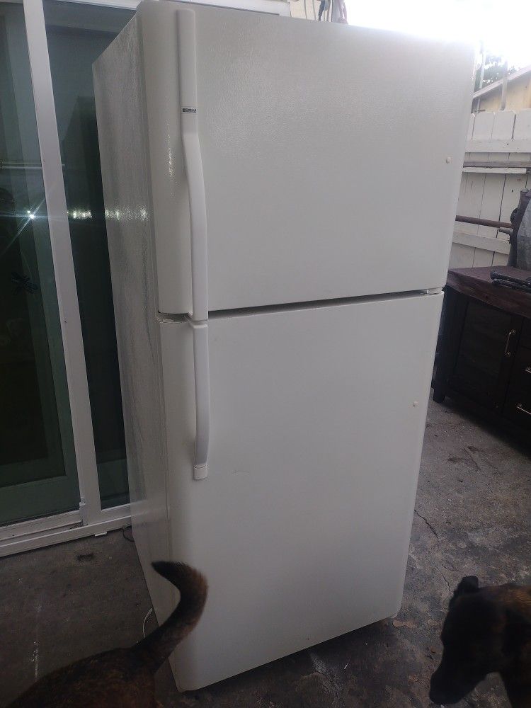 Kenmore Refrigerator Especial For Garage Ready For The Beer πΊπ»