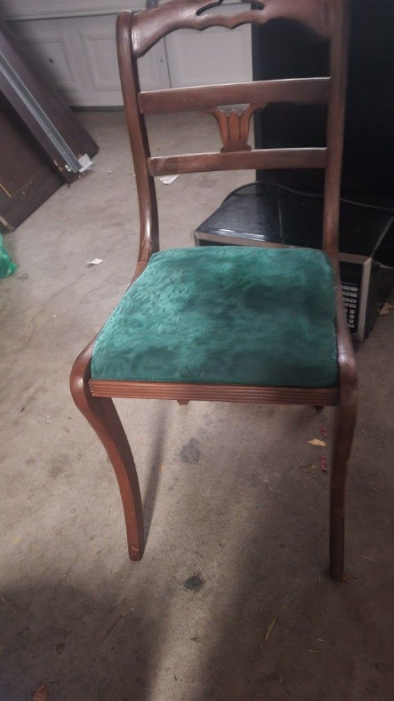 Antique Chairt