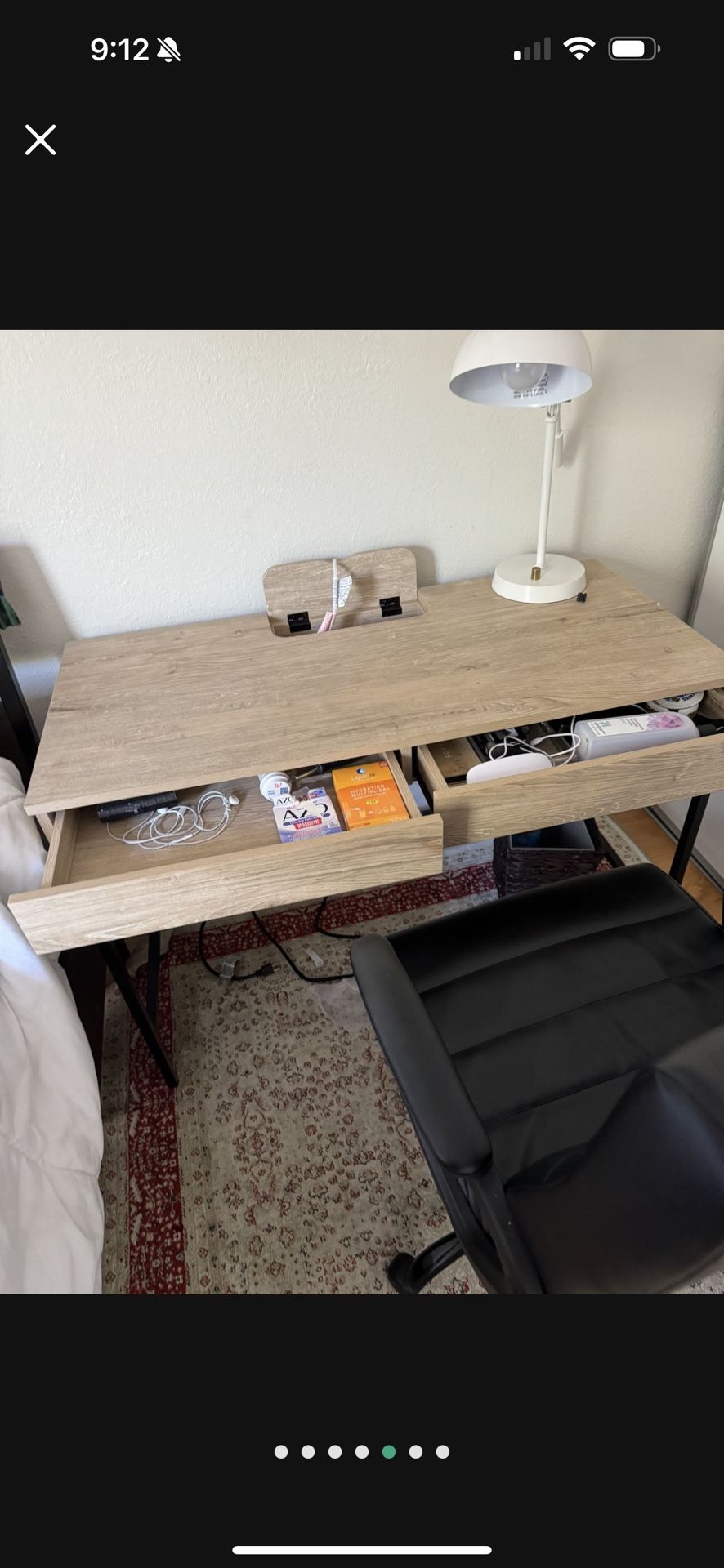 Computer Desk With Beautiful Black Chair