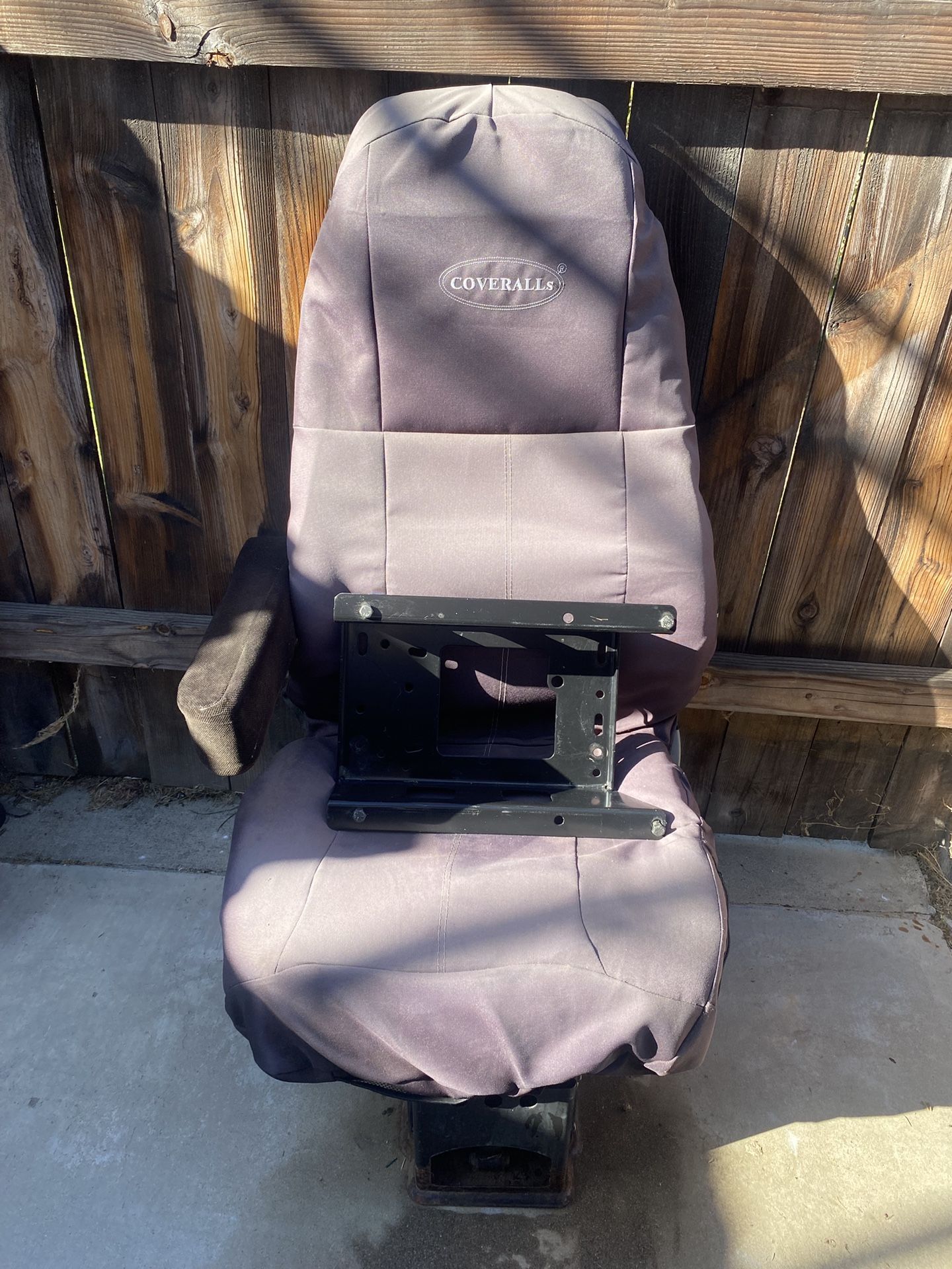 Peterbilt Semi Truck Air Ride Cloth Seat