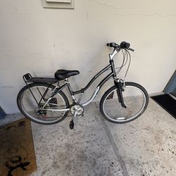 Schwinn Skyliner 26 inch Hybrid Bike