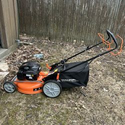 YARD FORCE 21 in. EX625 Briggs and Stratton Just Check and Add Self-Propelled RWD Walk-Behind Mower