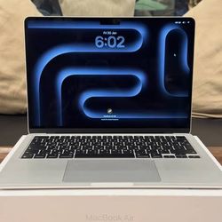 Apple - MacBook Air 13-inch Laptop - M3 chip - 8GB Memory - 512GB SSD - Silver