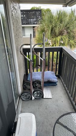 Handtrucks