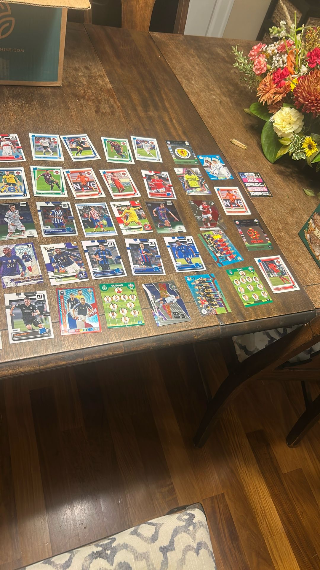 Soccer lot mainly rookies 40 total cards