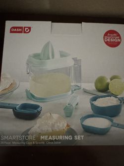 NEW in box Dash SmartStore™ 20 piece Measuring Set with Citrus Juicer