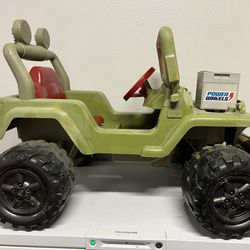 Power Wheels Fisher Price Jeep