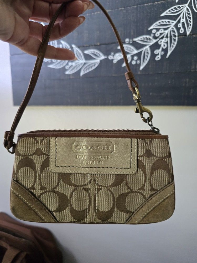 Vintage COACH wristlet