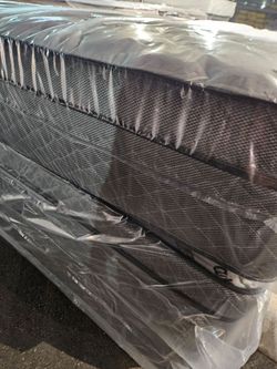 BAMBOO PILLOWTOP  !! QUEEN SET $249 !! == MATTRESS AND BOX SPRING