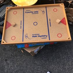 Nok Hockey Table