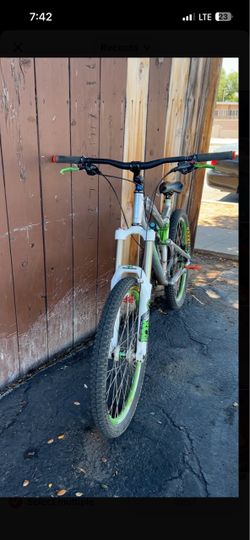 Santa Cruz nomad