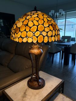 Tiffany-Style Table Lamp