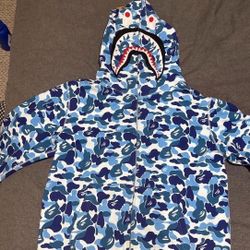 Bape Hoodie(no Trades)
