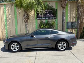 Ford Mustang Coupe