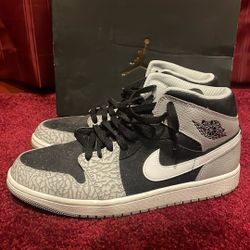 Black/grey Jordan Mid