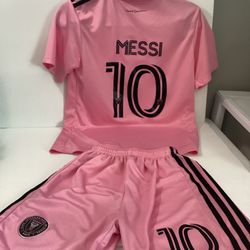 Boys Messi Jersey And shorts Size 26 M/L