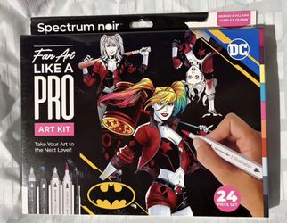 New Spectrum Noir DC Heroes & Villains Harley Quinn Pro Fan Art Kit 24pc