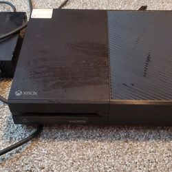 XBOX ONE CONSOLE 1TB