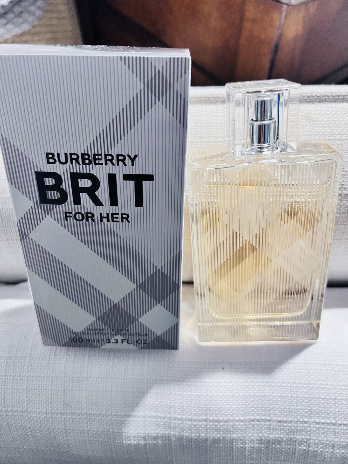 Burberry Brit for Her 100ml Brand New Womans Burberry Brit For Her