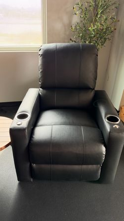 Black Leather Recliner with Cup Holders