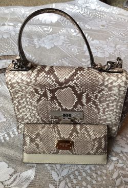 Michael kors Cross body and wallet