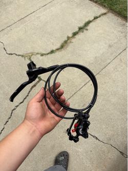 Hydraulic disc brakes