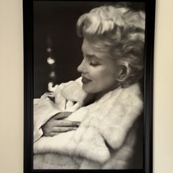 Marilyn Monroe print-framed