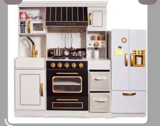 Fao Schwarz play kitchen