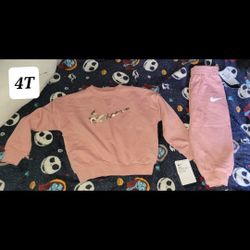 Girls Nike Outfit Size 4T 