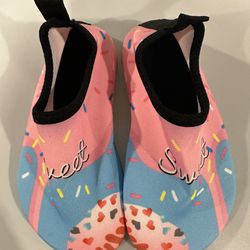 Girls water shoes