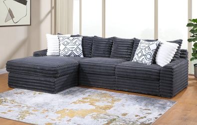 New fw3886 CHARCOAL REVERSIBLE sectional with pillows