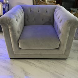Luxurious Light Gray Velvet Tufted Chesterfield-Style Armchair-Comes With Legs!